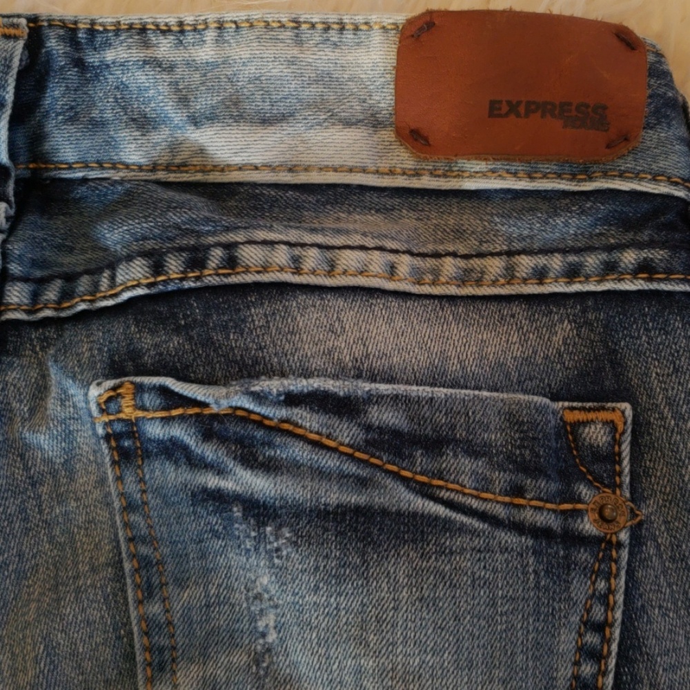 Express Jeans - Picture 4 of 6